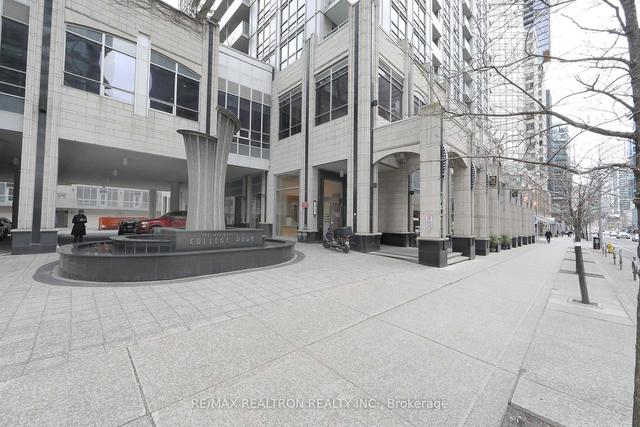 610 - 761 Bay St, Condo with 1 bedrooms, 2 bathrooms and 1 parking in Toronto ON | Image 19