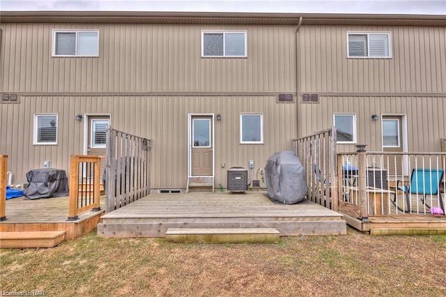25 - 6117 Kelsey Crescent, House attached with 3 bedrooms, 1 bathrooms and null parking in Niagara Falls ON | Image 3