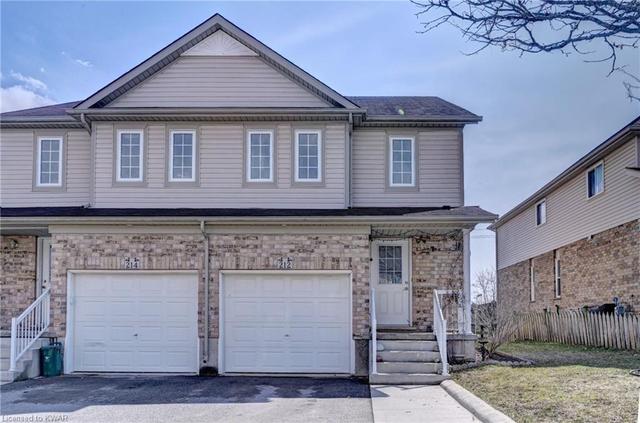 212 Red Clover Court, House attached with 3 bedrooms, 1 bathrooms and 2 parking in Kitchener ON | Image 2