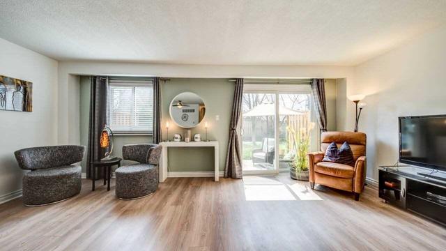 103 Lynden Circ, Townhouse with 3 bedrooms, 2 bathrooms and 2 parking in Halton Hills ON | Image 38