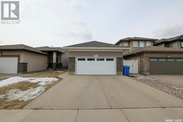 8942 Herman Crescent, House detached with 3 bedrooms, 3 bathrooms and null parking in Regina SK | Image 2