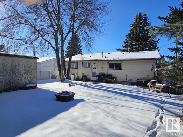 4907 44 St, House detached with 3 bedrooms, 1 bathrooms and null parking in Two Hills AB | Image 5
