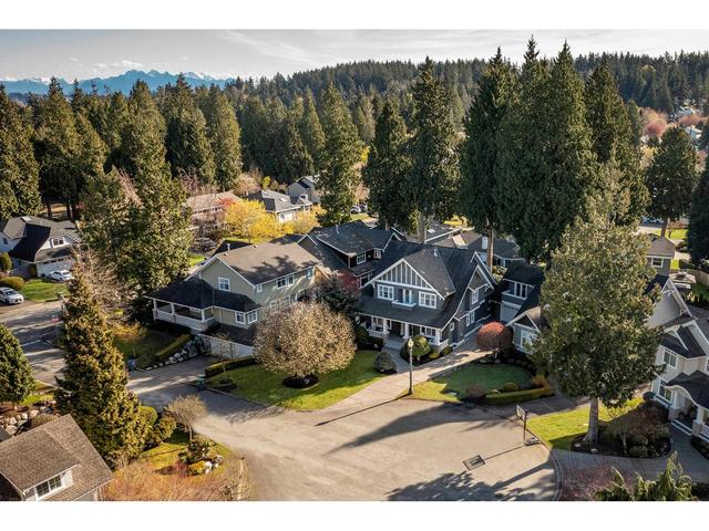 2430 125 Street, House detached with 5 bedrooms, 4 bathrooms and 6 parking in Surrey BC | Image 2