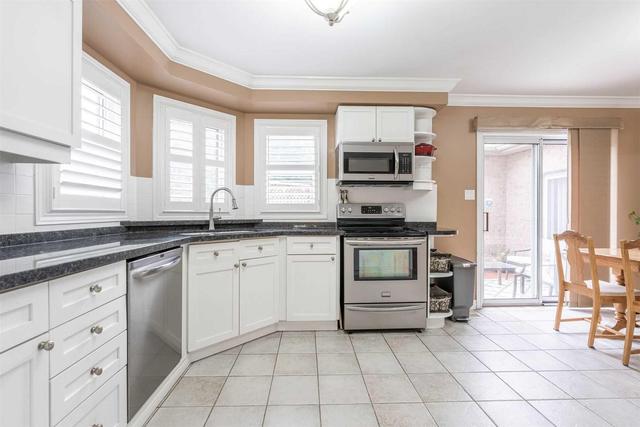 2444 Sixth Line, House detached with 4 bedrooms, 3 bathrooms and 6 parking in Oakville ON | Image 10