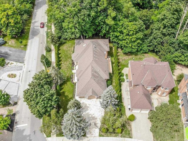 2235 Robin Dr, House detached with 3 bedrooms, 4 bathrooms and 7 parking in Mississauga ON | Image 36
