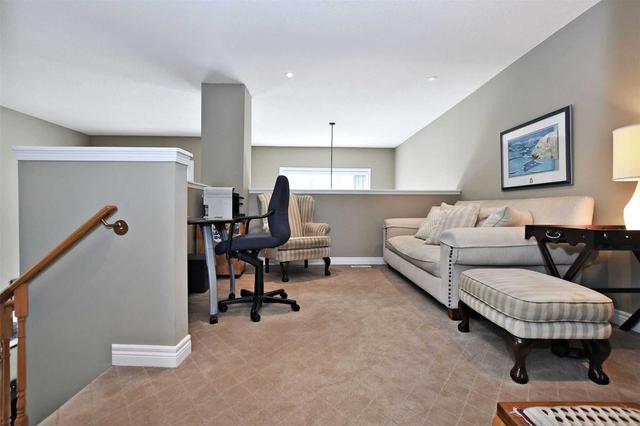 998 On Bogart Circ, Townhouse with 3 bedrooms, 4 bathrooms and 4 parking in Newmarket ON | Image 20