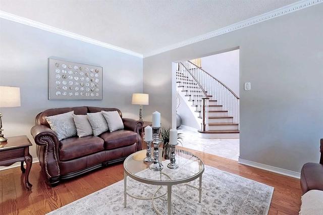 8 Broadbridge Dr, House detached with 4 bedrooms, 4 bathrooms and 6 parking in Toronto ON | Image 39
