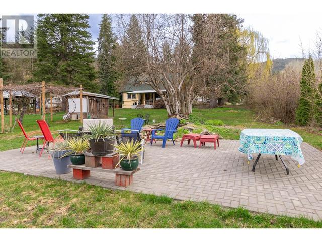 841 Foothill Road Sw, House detached with 3 bedrooms, 2 bathrooms and 2 parking in Salmon Arm BC | Image 30