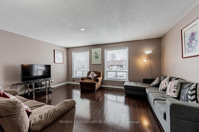 73 - 6415 Finch Ave W, Townhouse with 3 bedrooms, 2 bathrooms and 2 parking in Toronto ON | Image 2