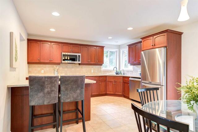 43 Erika Crt, House detached with 3 bedrooms, 3 bathrooms and 4 parking in Kitchener ON | Image 7