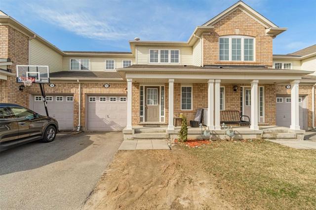 11 Senior Cres, House attached with 3 bedrooms, 2 bathrooms and 3 parking in Cambridge ON | Image 1
