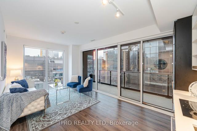 604 - 20 Edward St, Condo with 2 bedrooms, 2 bathrooms and 0 parking in Toronto ON | Image 3