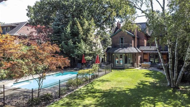 98 Blythwood Rd, House detached with 8 bedrooms, 5 bathrooms and 6 parking in Toronto ON | Image 38