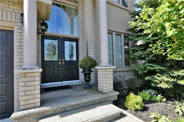 80 Armour Cres, House detached with 4 bedrooms, 4 bathrooms and 2 parking in Hamilton ON | Image 2