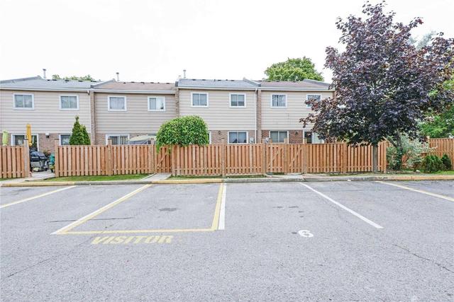 6 - 1020 Central Park Dr, Townhouse with 3 bedrooms, 2 bathrooms and 1 parking in Brampton ON | Image 15