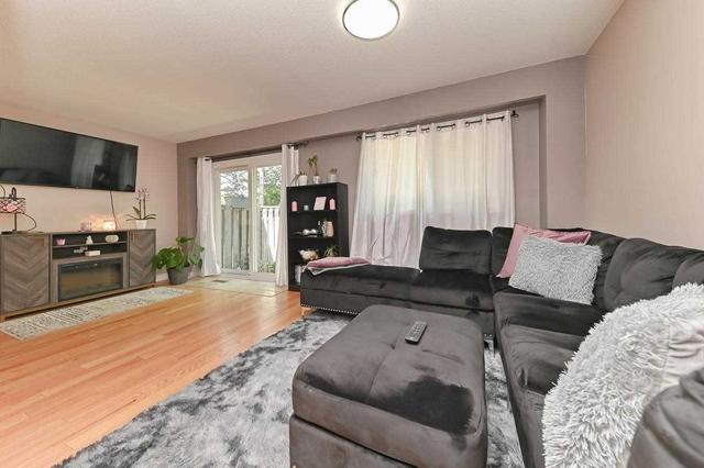 83 - 1554 Lancaster Dr, Townhouse with 3 bedrooms, 2 bathrooms and 2 parking in Oakville ON | Image 32