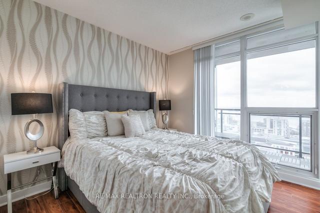 2109 - 25 Capreol Crt, Condo with 2 bedrooms, 2 bathrooms and 1 parking in Toronto ON | Image 7