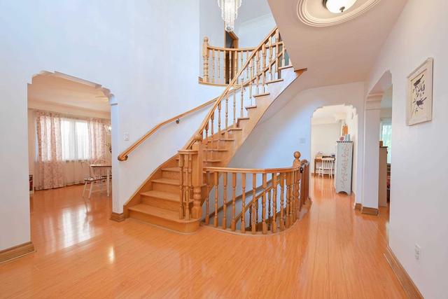 46 Marwood Pl, House detached with 3 bedrooms, 4 bathrooms and 4 parking in Vaughan ON | Image 16