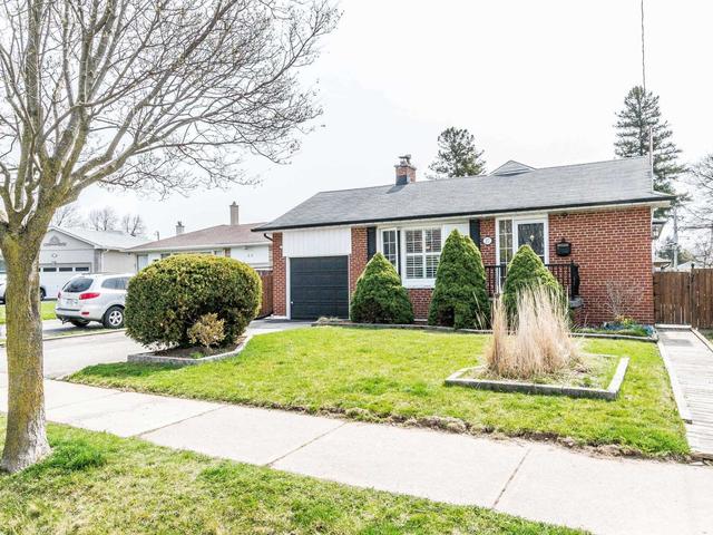 27 Mayland Ave, House detached with 4 bedrooms, 2 bathrooms and 4 parking in Toronto ON | Image 1