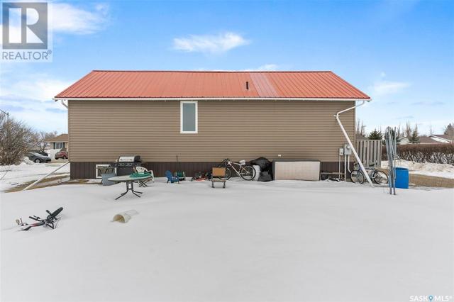 508 4th Avenue E, House detached with 4 bedrooms, 1 bathrooms and null parking in Watrous SK | Image 37