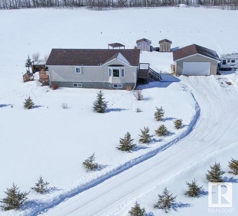 102 - 11312 Twp Rd 594, House detached with 4 bedrooms, 3 bathrooms and null parking in St. Paul County No. 19 AB | Card Image