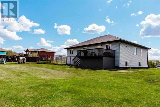 1101 Redlow Drive, House detached with 5 bedrooms, 3 bathrooms and 6 parking in Beaverlodge AB | Image 43