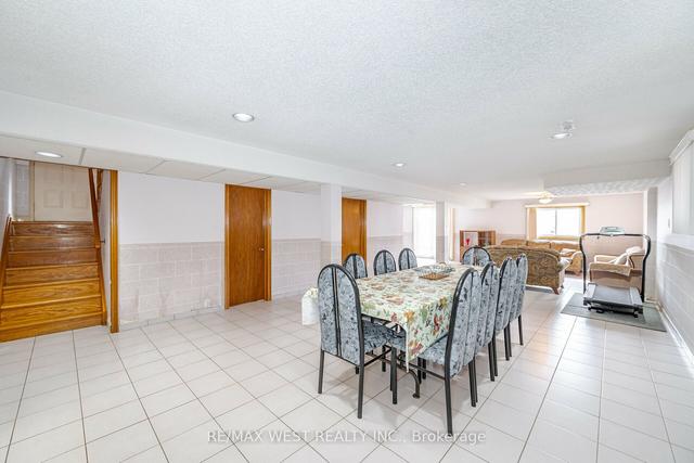 37 Kiskadee Dr, House detached with 3 bedrooms, 2 bathrooms and 4 parking in Toronto ON | Image 13