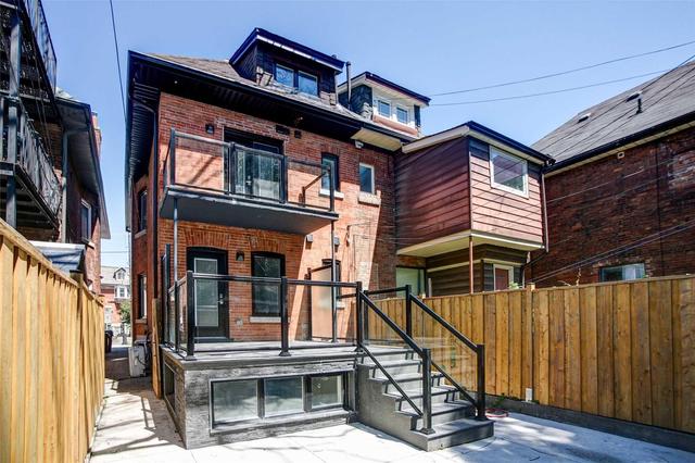 Lower - 1053 College St, House detached with 2 bedrooms, 1 bathrooms and null parking in Toronto ON | Image 11