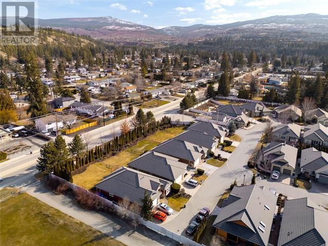 105 - 4450 Gordon Drive, House detached with 4 bedrooms, 3 bathrooms and 4 parking in Kelowna BC | Image 51