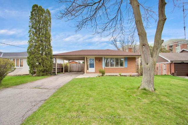 21 Highview Ave W, House detached with 3 bedrooms, 3 bathrooms and 5 parking in London ON | Image 1