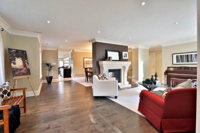 1381 Hollyrood Ave, House detached with 5 bedrooms, 3 bathrooms and 8 parking in Mississauga ON | Image 3