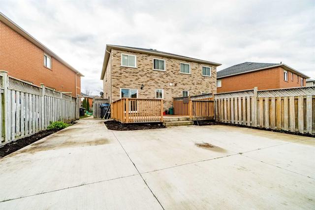 21 Whiteface Cres, House semidetached with 3 bedrooms, 4 bathrooms and 3 parking in Brampton ON | Image 33