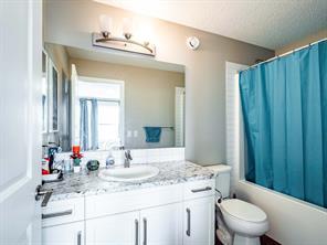 179 Redstone Grove Ne, Home with 3 bedrooms, 3 bathrooms and 4 parking in Calgary AB | Image 17