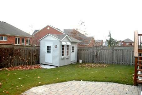 80 Matthewson Pl, House detached with 4 bedrooms, 3 bathrooms and 2 parking in Whitby ON | Image 2