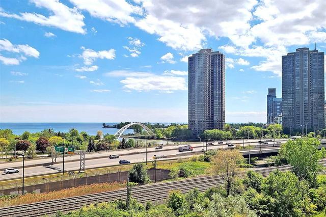 704 - 105 The Queensway Ave, Condo with 1 bedrooms, 1 bathrooms and 0 parking in Toronto ON | Image 13