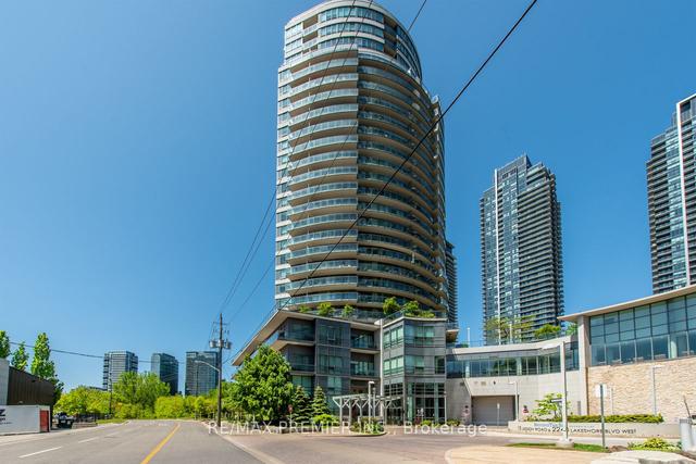 1003 - 15 Legion Rd, Condo with 1 bedrooms, 1 bathrooms and 1 parking in Toronto ON | Image 1