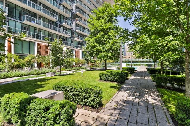 413 - 39 Queens Quay E, House attached with 2 bedrooms, 2 bathrooms and null parking in Toronto ON | Image 33