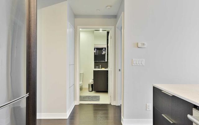 1703 - 170 Sumach St, Condo with 1 bedrooms, 1 bathrooms and 1 parking in Toronto ON | Image 11