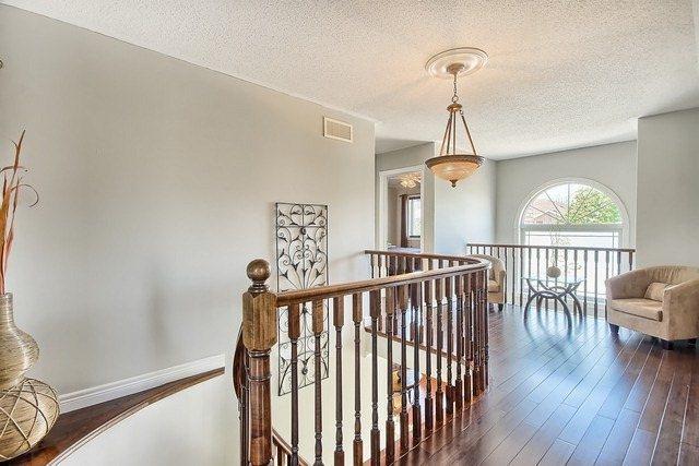 19 Bannerman Dr, House detached with 4 bedrooms, 4 bathrooms and 4 parking in Bradford West Gwillimbury ON | Image 13
