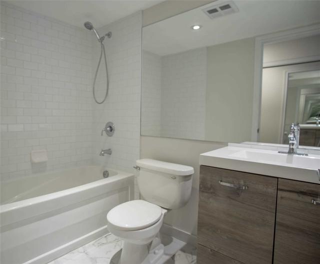 237 - 250 Wellington St N, Condo with 1 bedrooms, 1 bathrooms and 1 parking in Toronto ON | Image 2