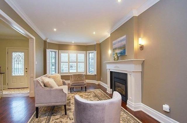 44 Donlea Dr, House detached with 4 bedrooms, 4 bathrooms and 2 parking in Toronto ON | Image 4