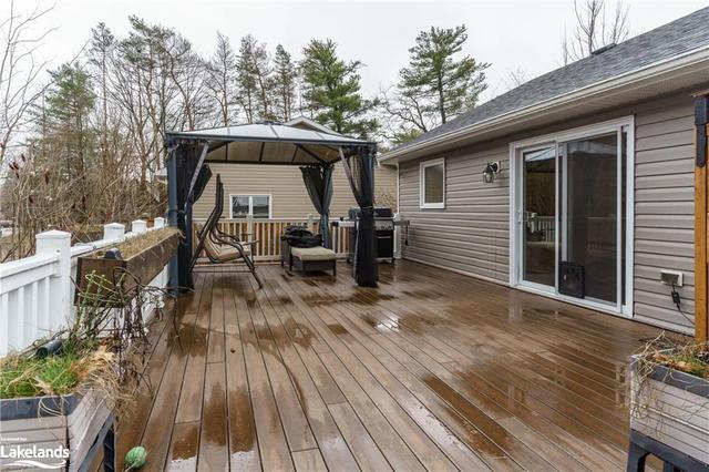 1050 Muskoka Road N, House detached with 3 bedrooms, 2 bathrooms and 6 parking in Gravenhurst ON | Image 16