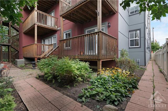 3 - 139 Guigues Avenue, Condo with 2 bedrooms, 2 bathrooms and 1 parking in Ottawa ON | Image 25