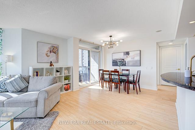 1102 - 5 Northtown Way, Condo with 2 bedrooms, 2 bathrooms and 1 parking in Toronto ON | Image 2