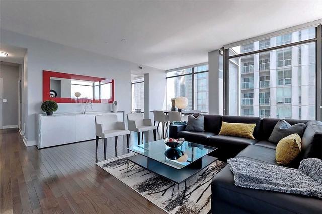 2603 - 18 Yorkville Ave, Condo with 2 bedrooms, 2 bathrooms and 2 parking in Toronto ON | Image 34