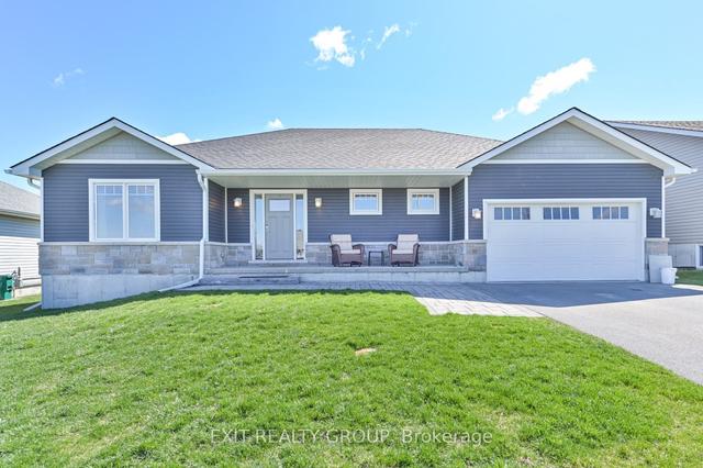25 Meagan Lane, House detached with 2 bedrooms, 3 bathrooms and 6 parking in Quinte West ON | Image 12
