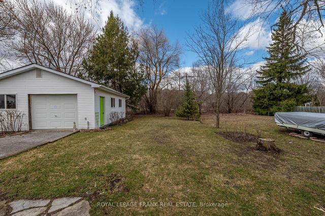 1009 Barnardo Ave, House detached with 3 bedrooms, 2 bathrooms and 6 parking in Peterborough ON | Image 38