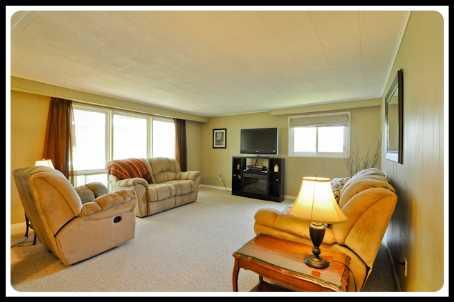 855 Salem Rd, House detached with 3 bedrooms, 1 bathrooms and 5 parking in Kawartha Lakes ON | Image 5