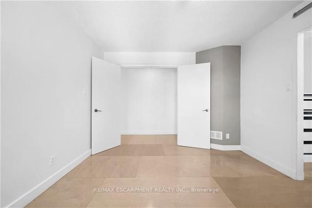 702 - 36 James St S, Condo with 2 bedrooms, 1 bathrooms and 1 parking in Hamilton ON | Image 17