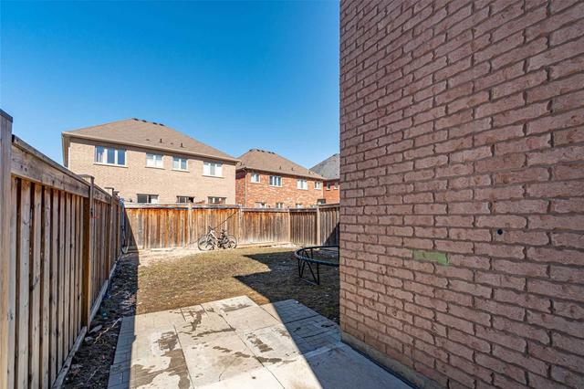 34 Pomell Tr, House semidetached with 3 bedrooms, 4 bathrooms and 3 parking in Brampton ON | Image 31